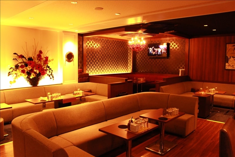 金山のキャバクラ「Corsale(コルサーレ)」